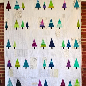 Winter Woods PDF Quilt Pattern Modern Christmas Tree Quilt in 2 Sizes, Lap and Crib image 4