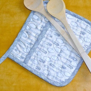 Giant Quilted Pot Holder with Pocket: Easy PDF Sewing Pattern for Beginners