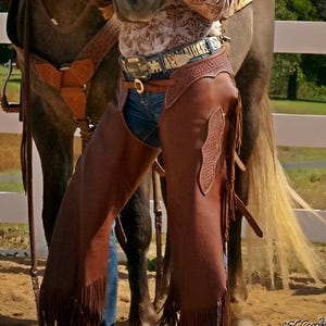 Leather Cowgirl Chinks Short Chaps Hand Made Western Chap Suede Leather Horse Riding Fringes Pant Cowboy Costume Equestrian Gifts For Women