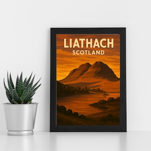 Liathach Digital Print Artwork l Scottish Highlands Mountain l Individuelles Poster, Postkarte, gerahmter Druck, Grußkarte l Portrait