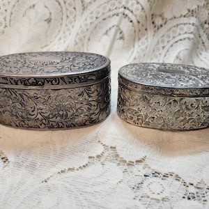 Godinger Silver Co. LTD Silverplated Oval Jewelry Box with Fabric Liners