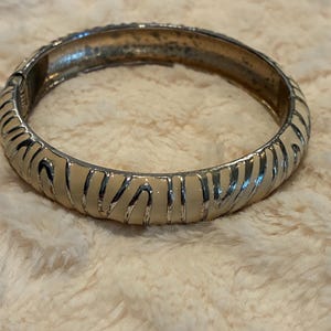 Cream and Gold Enamel Hinged Bangle Clamper Bracelet