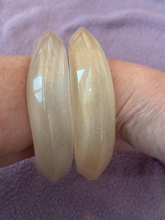 Vintage Pair of Wide Creamy Moonglow Lucite Bangle Bracelets