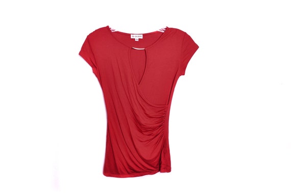 00's Red Top Y2K Vintage Keyhole Neck Blouse GUESS