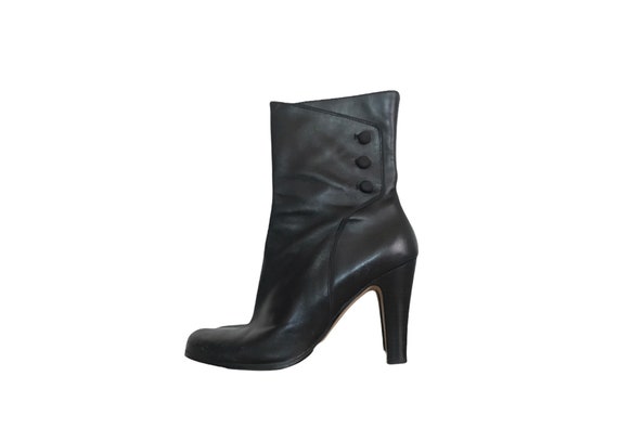 90 s Black Leather Ankle Boots by Tahari Low Heel Black Leather
