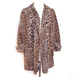 60's Leopard Faux Fur Coat  1960's Jacket Vintage Mod Animal Pattern Coat. Long sleeve with pockets Boho Grunge  Size Small - Medium - M