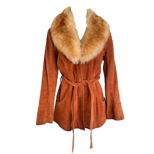 FUR 70&#39;s COAT Fur. Vintage Leather Fur Coat. Long Sleeves Faux Fur Trim. Hook Closure. Pockets Size -Medium/M 1970&#39;s Mod Grunge Vintage Boho