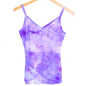 Y2K Tank Top Blouse Vintage 2000&#39;s Tie Dye Purple Tank Top Sleeveless Empire Waist V Neckline Asymmetric Waist 2000s Boho Club Grunge  M