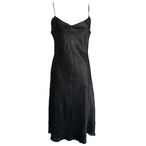 90&#39;s Black Crinkle Dress 90&#39;s Satin Slip Dress Spaghetti Strap Slip Vintage 1990&#39;s Bias Cut V Neckline Romantic Party Cocktail Dress  Size-M