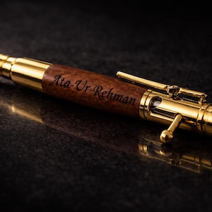 Personalisierter Bolt Action Pen aus individuell graviertem Messing für Männer, einzigartiges taktisches Schreibwerkzeug, Trauzeugen Geschenk, Vatertag, Abschlussfeier