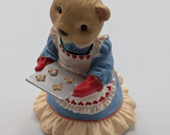 Hallmark Keepsake Mama Bearinger 1993, 2nd in Victoria Circle Series Ornament