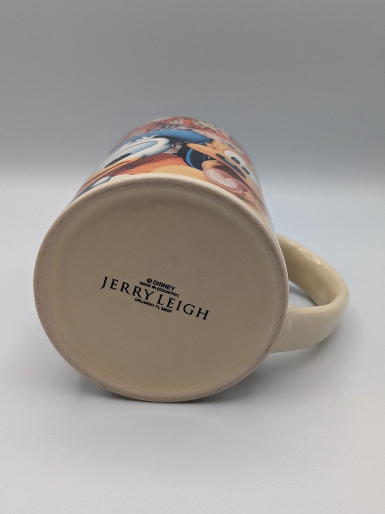 Disney Mug: Mickey Mouse, Donald Duck, Goofy & Pluto | Jerry Leigh image 6