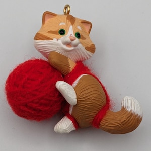 Vintage Hallmark Keepsake Ornament 1985 - Handcrafted Kitty Mischief