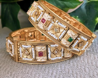 Gold Kada Pair, Indian Bangles, Antique Gold Pacheli, Kundan bridal bangle set, South Indian Gold Kade, Rajwadi Bangle, Indian Kada Bracelet
