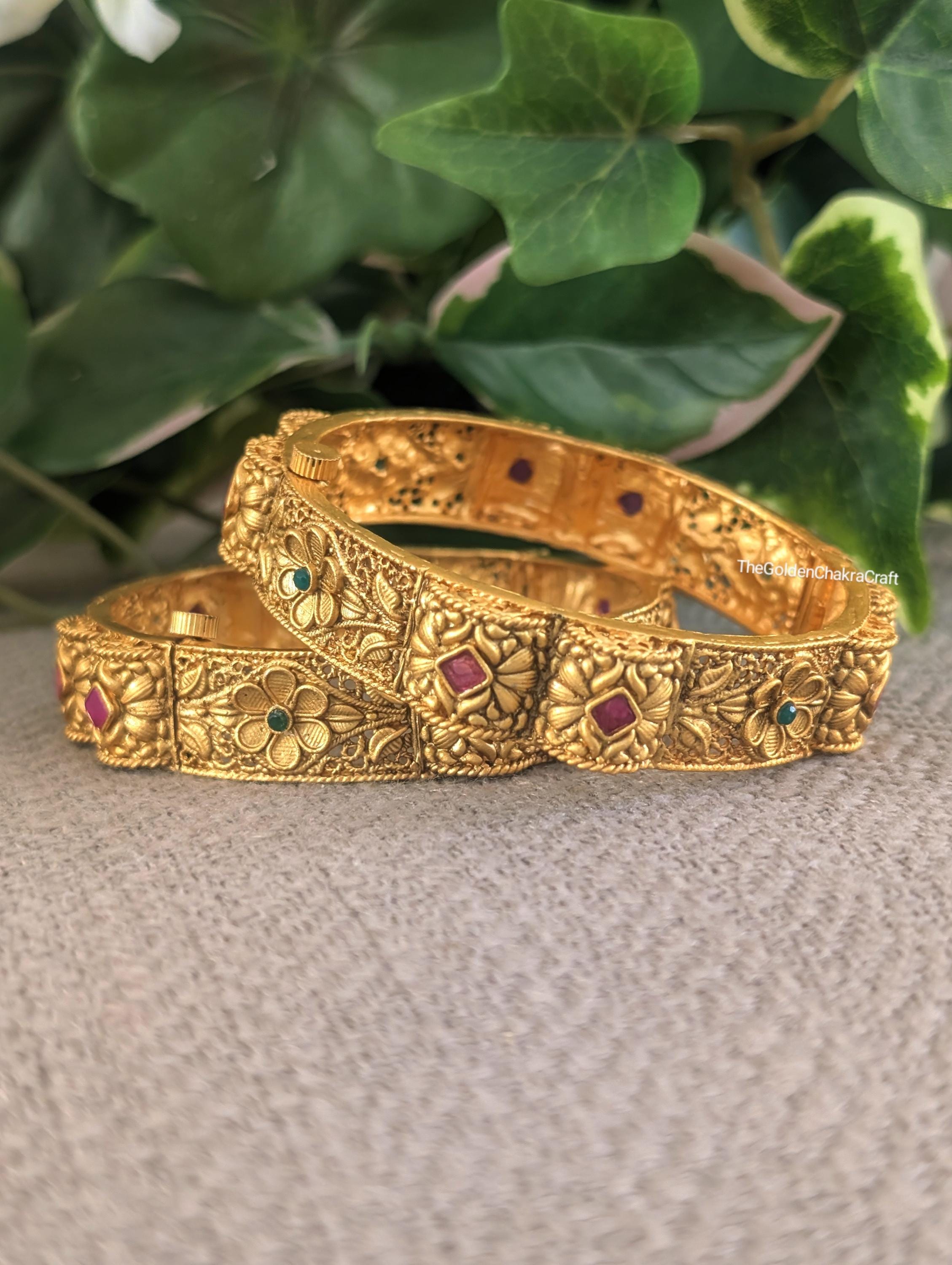 Gold Kada Pair, Indian Bangles, Antique Gold Pacheli, Kundan bridal bangle set, South Indian Gold Kade, Rajwadi Bangle, Indian Kada Bracelet