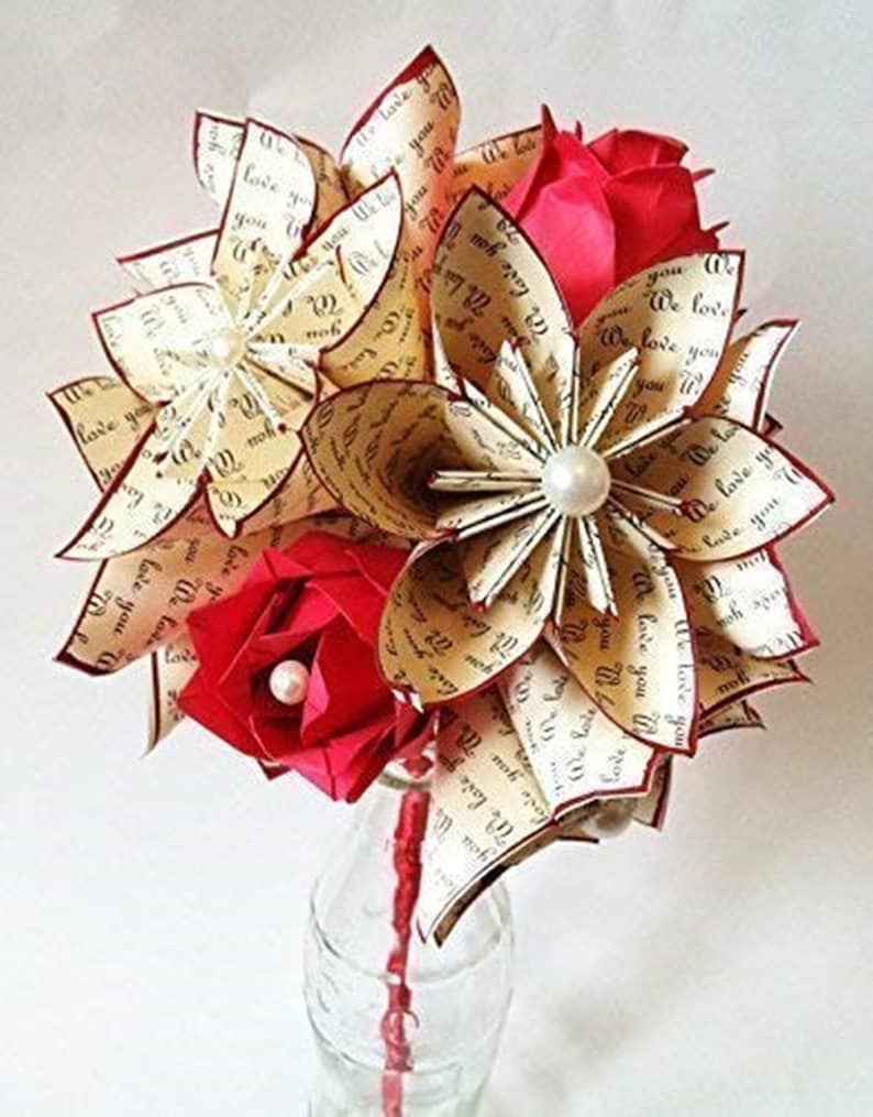 A LA VENTA Paper Flowers & Roses Love Dozen Jarrón incluido, regalo de primer aniversario único, Ramo de flores de papel, Origami de flores de amor imagen 7