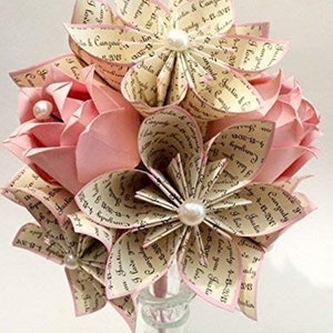 A LA VENTA Paper Flowers & Roses Love Dozen Jarrón incluido, regalo de primer aniversario único, Ramo de flores de papel, Origami de flores de amor imagen 8