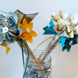 Petit Paper Bouquet Wedding Centerpieces Set of 10, handmade, made to order, Roald Dahl, origami image 3