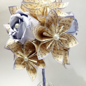 Fiori di carta e rose speciali Love Dozen - perfetti per lei, regalo per il primo anniversario, bouquet da sposa, realizzati su ordinazione, regalo unico nel suo genere