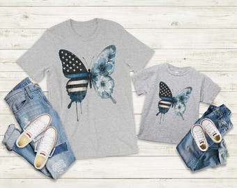 Koszulka Mommy and Me Thin Blue Line Butterfly, Koszulka z amerykańską flagą, Dopasowane stroje, Prezent dla rodziny, Dzień Matki - koszulka unisex, Koszulka patriotyczna,