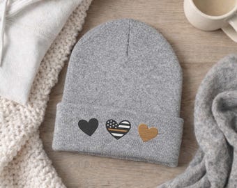 Gorro de punto con forma de corazón y línea dorada fina / Gorro de punto con soporte para despachadores / Regalo para despachadores / Soporte para personal de primera respuesta / Gorro bordado con puños
