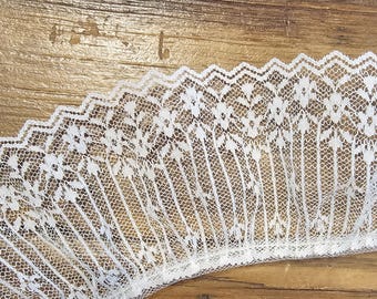 2 1/2" vintage ivory lace sold by the yard
