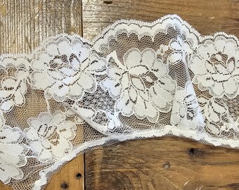 3" vintage ivory lace sold by the yard