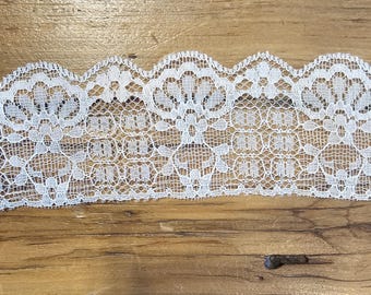 2 1/2" vintage ivory lace sold by the yard