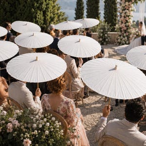 decorate patio umbrella for wedding White Outdoor Parasol Brides & Guests 5 Amazing Wedding Decor Ideas