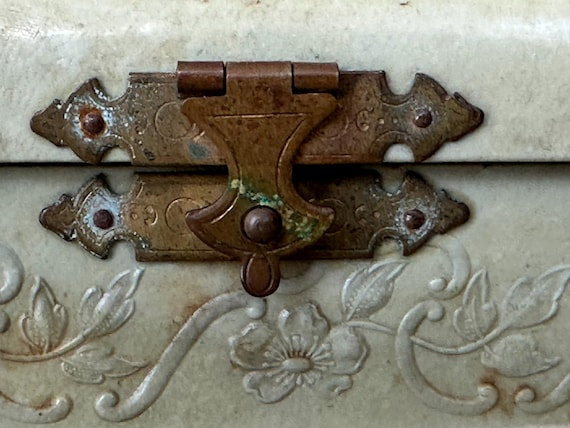 Antique Box With Gloves - image 5