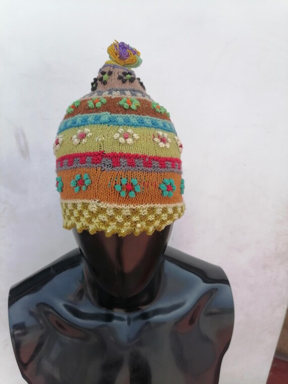 Unisex Chullo Knitted Sheep Wool Multicolor Flowers Warm  display picture 2