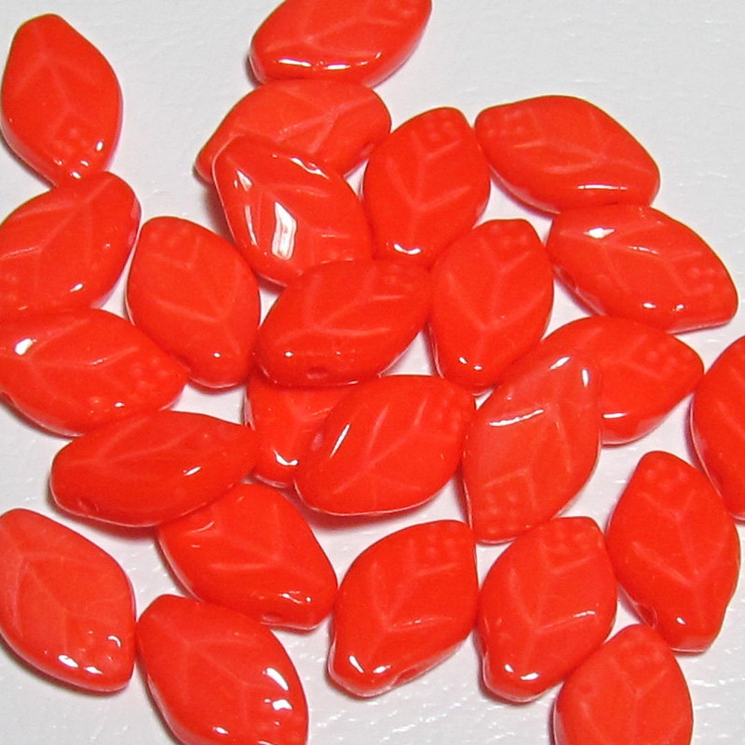 25 Czech Pressed Glass Leaves Beads Etsy