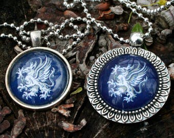 Grey Warden Small pendant necklace