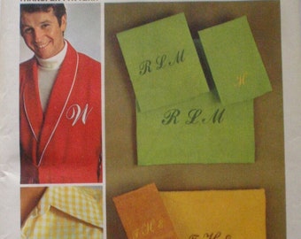 Embroidery Transfers For Script Alphabet - Vintage Craft Pattern - Simplicity 9738 - Unused