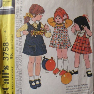 Vintage Schnittmuster für einen kleinen Mädchen Pullover - McCalls 3758 - Größe 4, Brustumfang 23