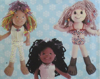 Simplicity 5742 Carla Reiss Sewing Pattern for 14 Inch Dizzie Doll and Clothes