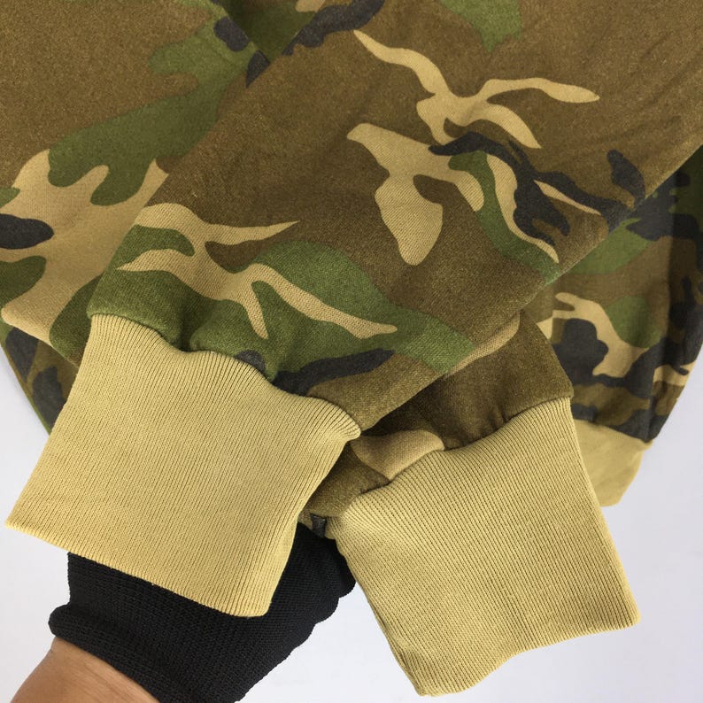 Vintage 80s Duck Bay Camouflage Sweatshirt Large Woodland Camo Hunting All Over Prints Camo Sweater Mossy Oak Camo Green Crewneck Size L image 4