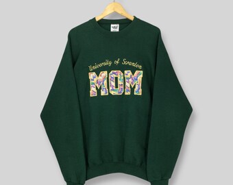 Sudadera verde vintage de la Universidad de Scranton, talla grande, con bordado de la palabra "Mamá" de la Universidad de Scranton, cuello redondo, talla L.