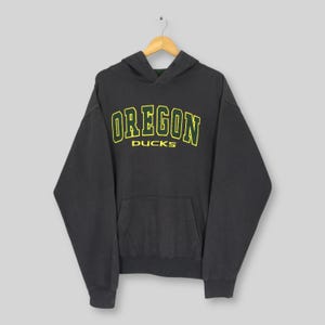 Vintage Oregon Ducks NCAA Hoodie Sweater XLarge Oregon Ducks Embroidery Spell Out Logo Sweater University of Oregon Pullover Hoodie Size XL