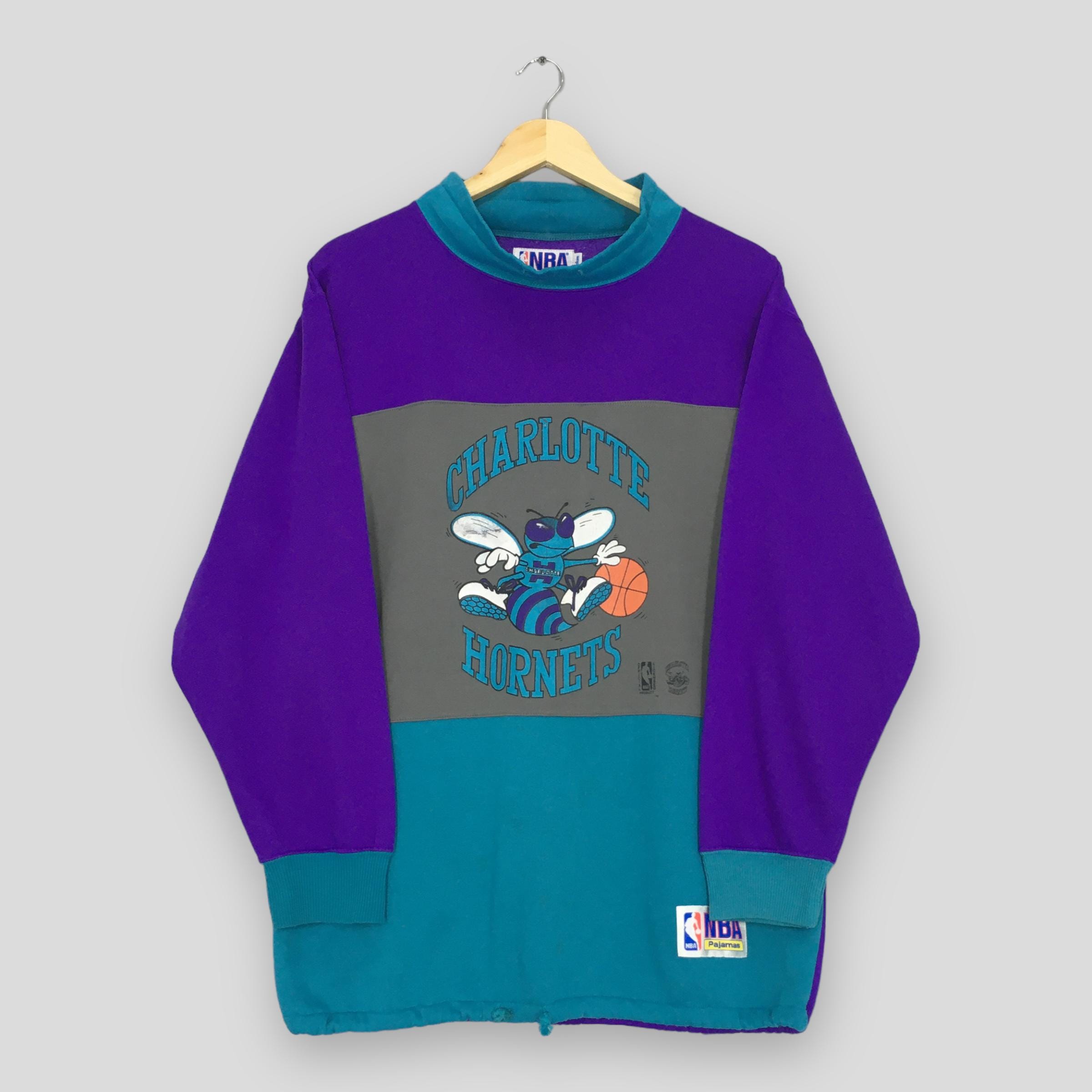 Vintage 90s Charlotte Hornets NBA Sweatshirt Medium Charlotte 