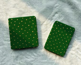 Magnetic Detachable Kindle Kobo Case, Clear Back Cover, Double-Sided Magnetic Design, Green Polka Dot E-Reader Case, Book Lover Gift