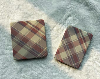 Plaid Kindle & Kobo Case, Detachable Clear Back Cover, Magnetic Back Folio, Checkered E-Reader Case with Hand Strap