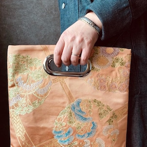 Obi remake Obi bag clutch bag handbag Vivid pink embroidery obi kimono