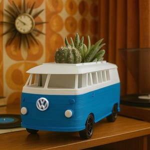 Retro VW Bus Planter – 3D Printed Volkswagen Van Succulent Pot – Camper Van Decor – Vintage Travel Gift – Boho Desk Accessory