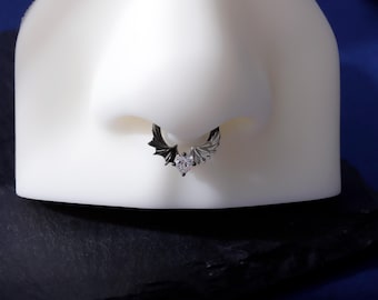 16G Bat Septum Ring| Sterling Silver Daith Jewelry| Heart Septum Clicker| Helix Piercing Jewelry| Gothic Piercing Jewelry| Halloween Jewelry