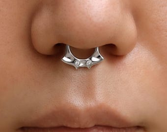 Pierścień do przegrody nosowej Manta Ray 16G | Srebrny kolczyk Daith 8 mm | Oryginalny projekt przegrody nosowej | Złoty piercing helix | Gotycka biżuteria na Halloween