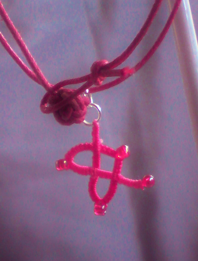Celtic tatted lace necklace Knot My Heart image 2