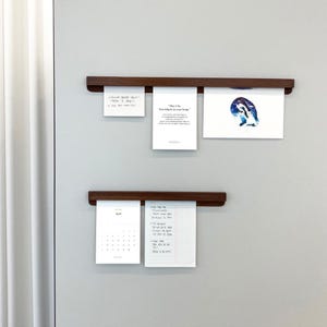 Handgemaakte walnoot magnetische memohouder – Minimalistisch houten prikbord voor koelkast, hal, kantoorinrichting