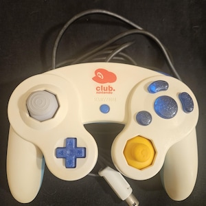 Phob 2.0.5 Club Nintendo Controller w/ Tac Z & Bald Resin Buttons