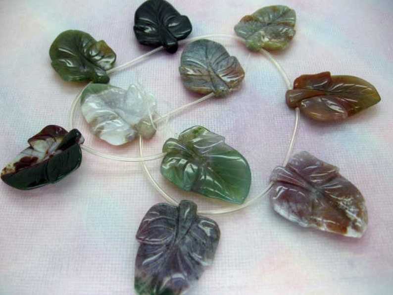 10 Pcs Large Fine Carved Leaf Indian Agate Gemstone Beads 16 Inch Strand image 2